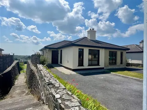 12 Racecourse Hill, Clifden, Co. Galway