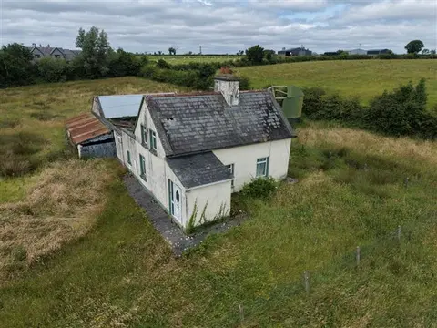 Residence On C. 8.10 Acres (In Lots), Ballynacorra, Newbridge, County Galway